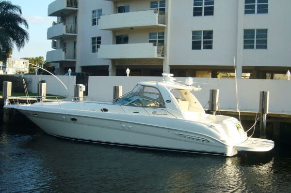 2005 Sundancer Lift 46 Foot